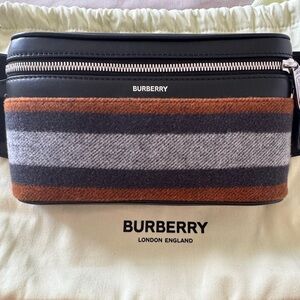 Burberry Cube Crossbody bum bag